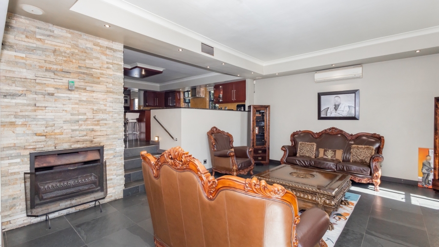 5 Bedroom Property for Sale in Kleinbron Estate Western Cape